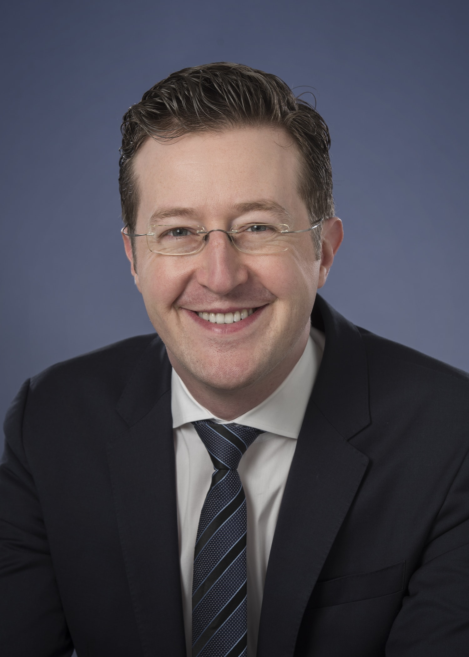 Dr. Adrian Sacher Dr. Adrian Sacher