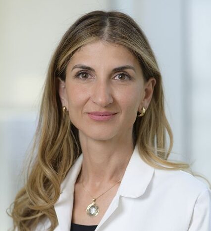 Dr. Yelena Y Janjigian